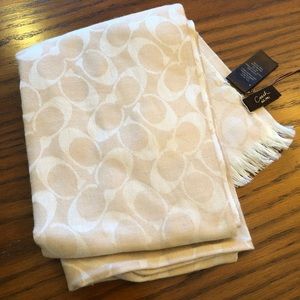 Light Coach Scarf